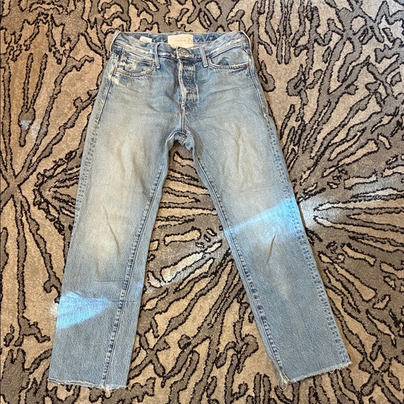 MOTHER The Scrapper Cuff Faded Jeans - Picture 2 of 8